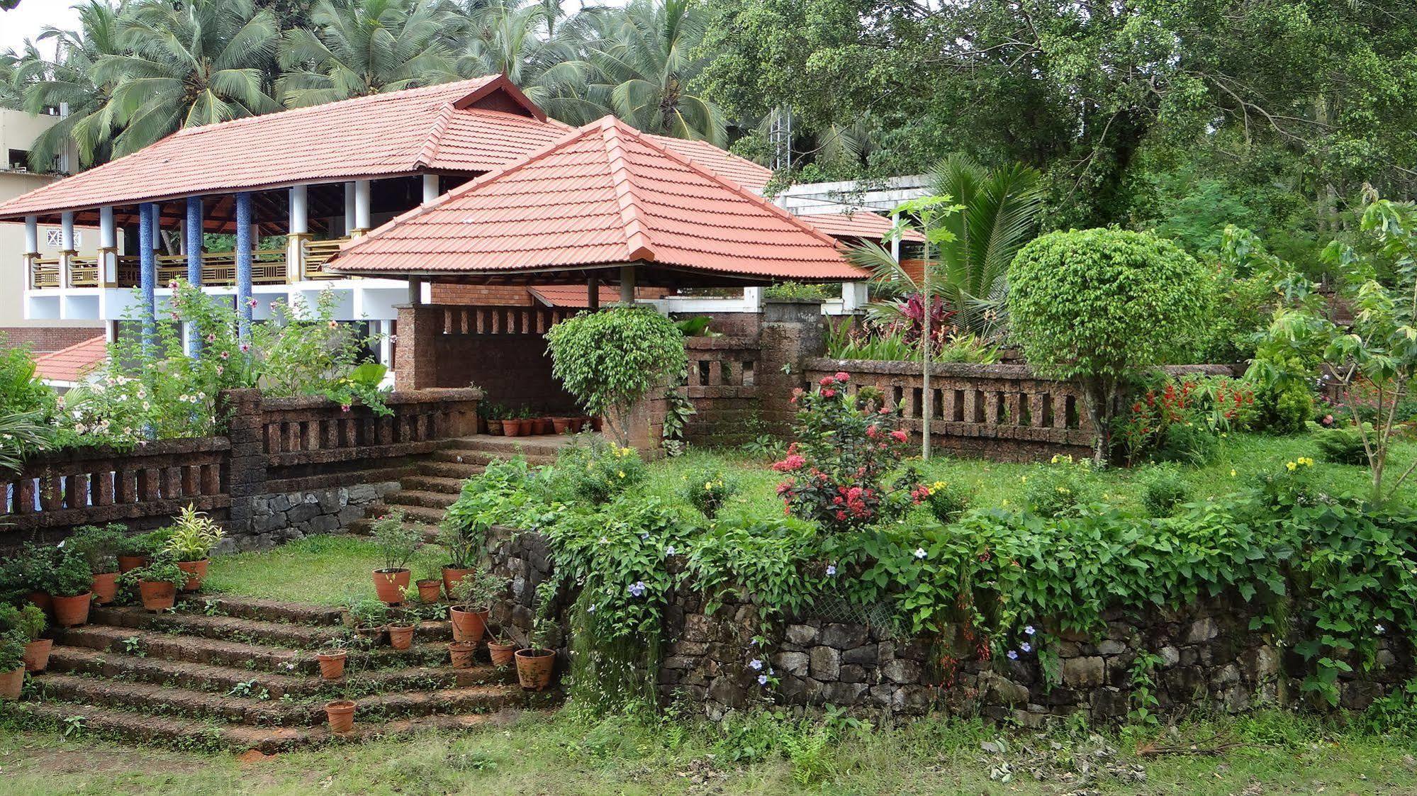 Vascodagama Beach Resort Kappad Buitenkant foto